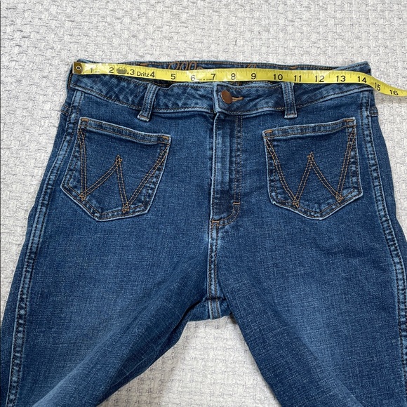 Wrangler Retro High Rise trumpet Flare Jeans  Western Cowgirl Bareback 29x34 - Picture 13 of 16
